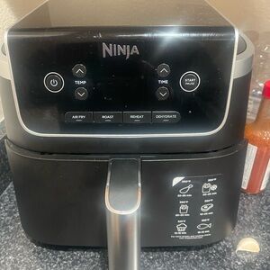 Ninja Pro 4-in-1 Black Air Fryer